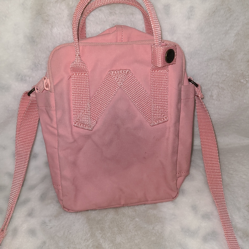 Kånken Mini Pink Backpack - Picture 5 of 6
